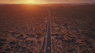 20251025 1800 new video simple compose 01k8f0gecyex1tbhstdj83y7we